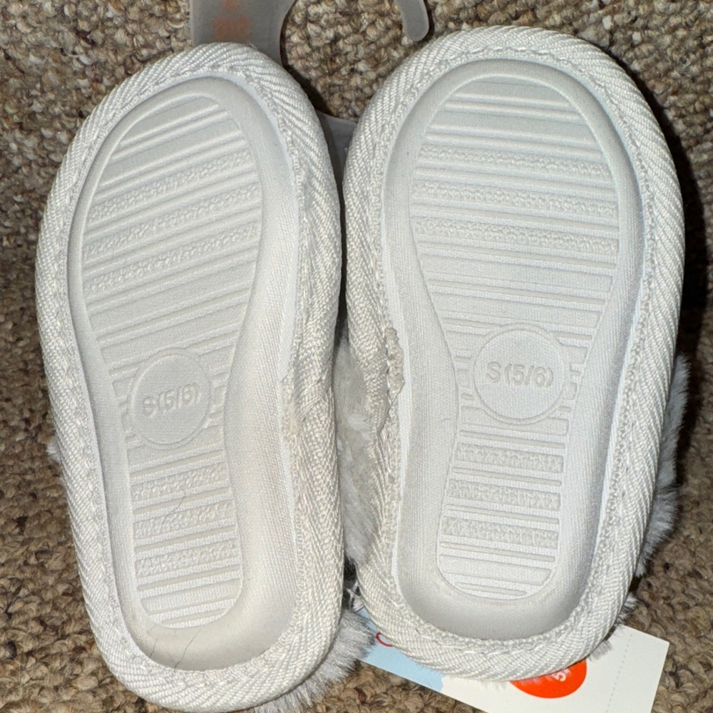Cat & Jack Silver and White Kids Slippers - Picture 2 of 2